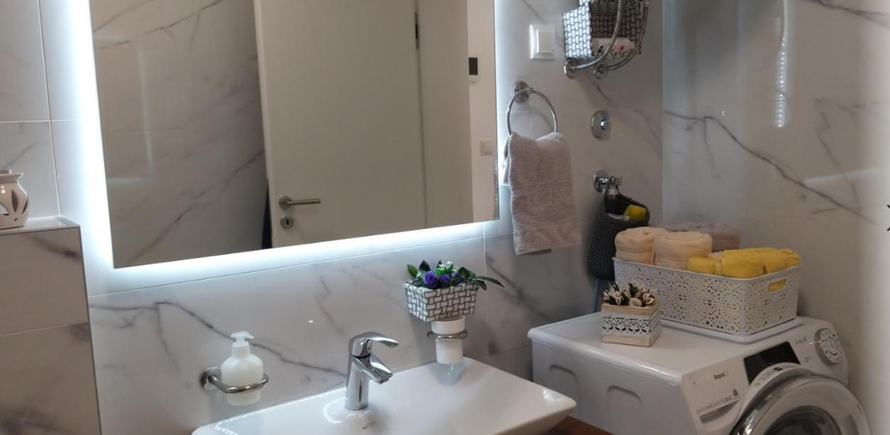 Apartman Amor Тузла Екстериор снимка
